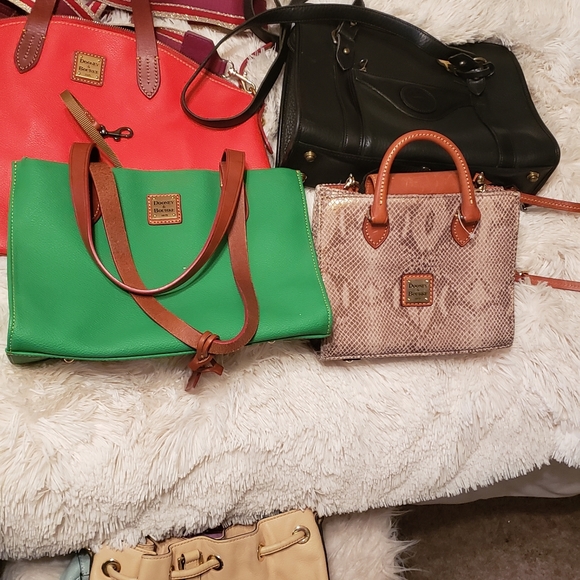 DOONEY BOURKE LOT - Picture 8 of 10